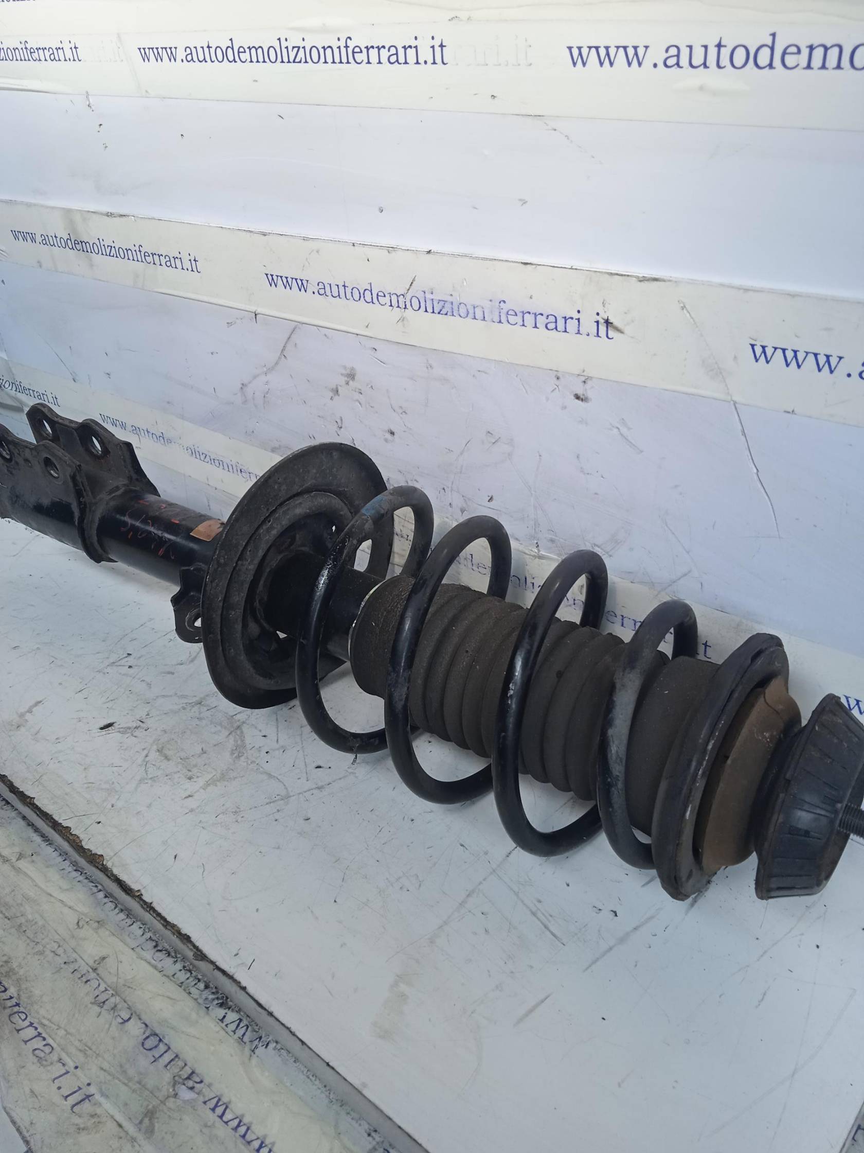 Ammortizzatore ant. dx.